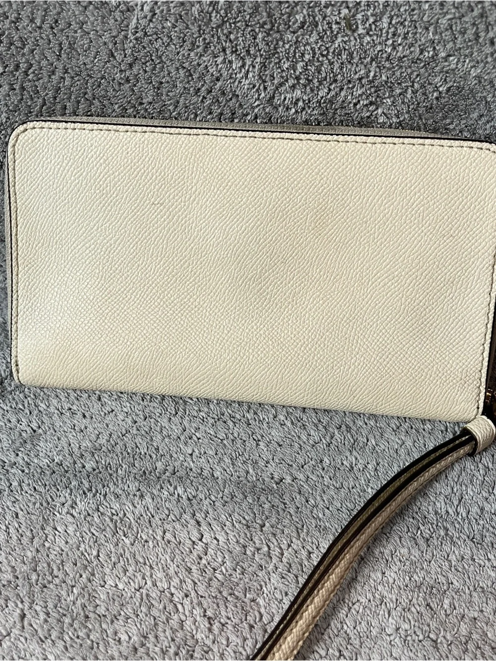 Coach Cream Leather Wristlet Wallet with gold hardware